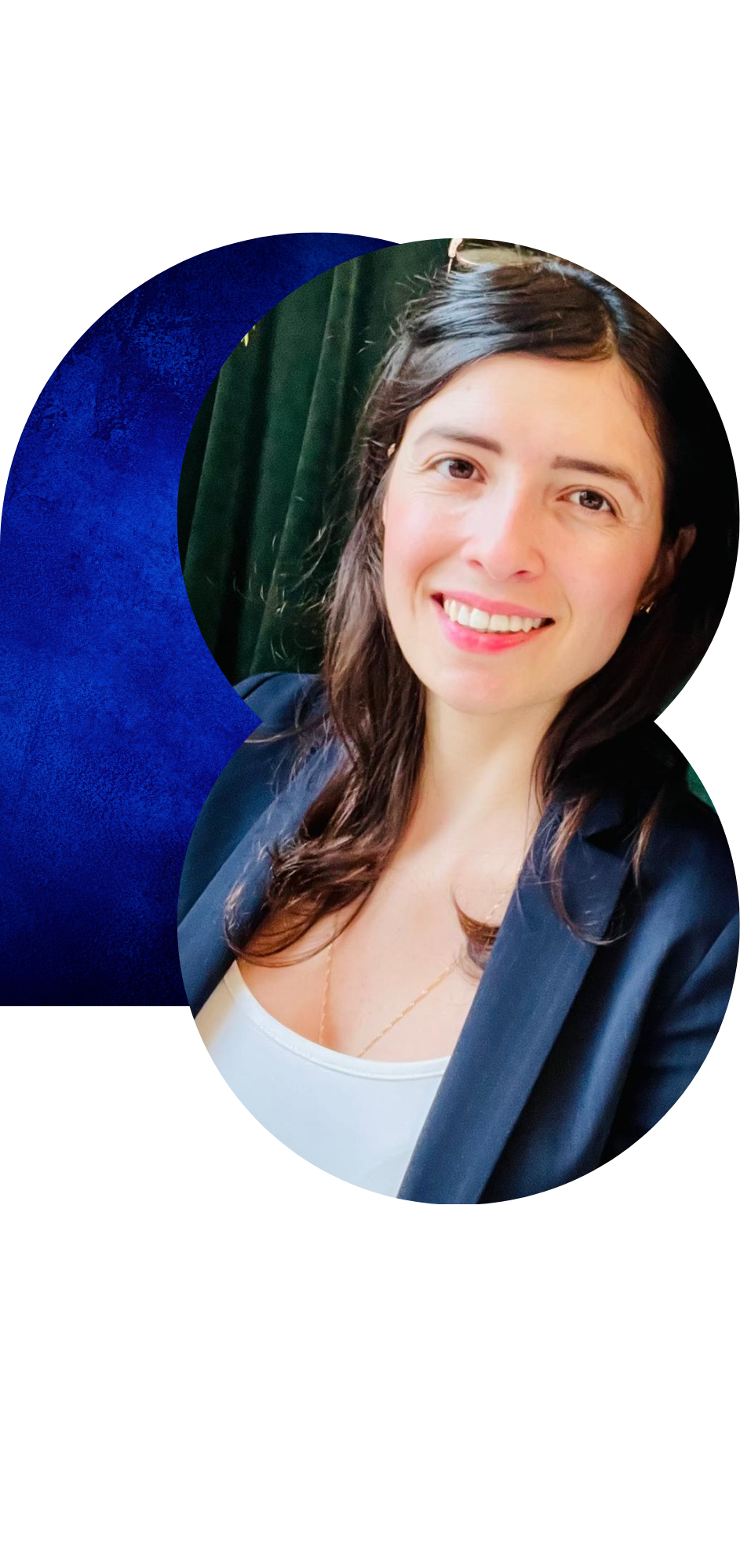 Lorena Gil Photo with background